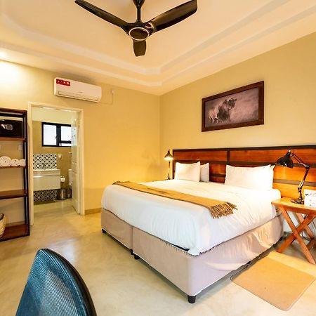The Shrub Lodge Victoria Falls Exterior foto