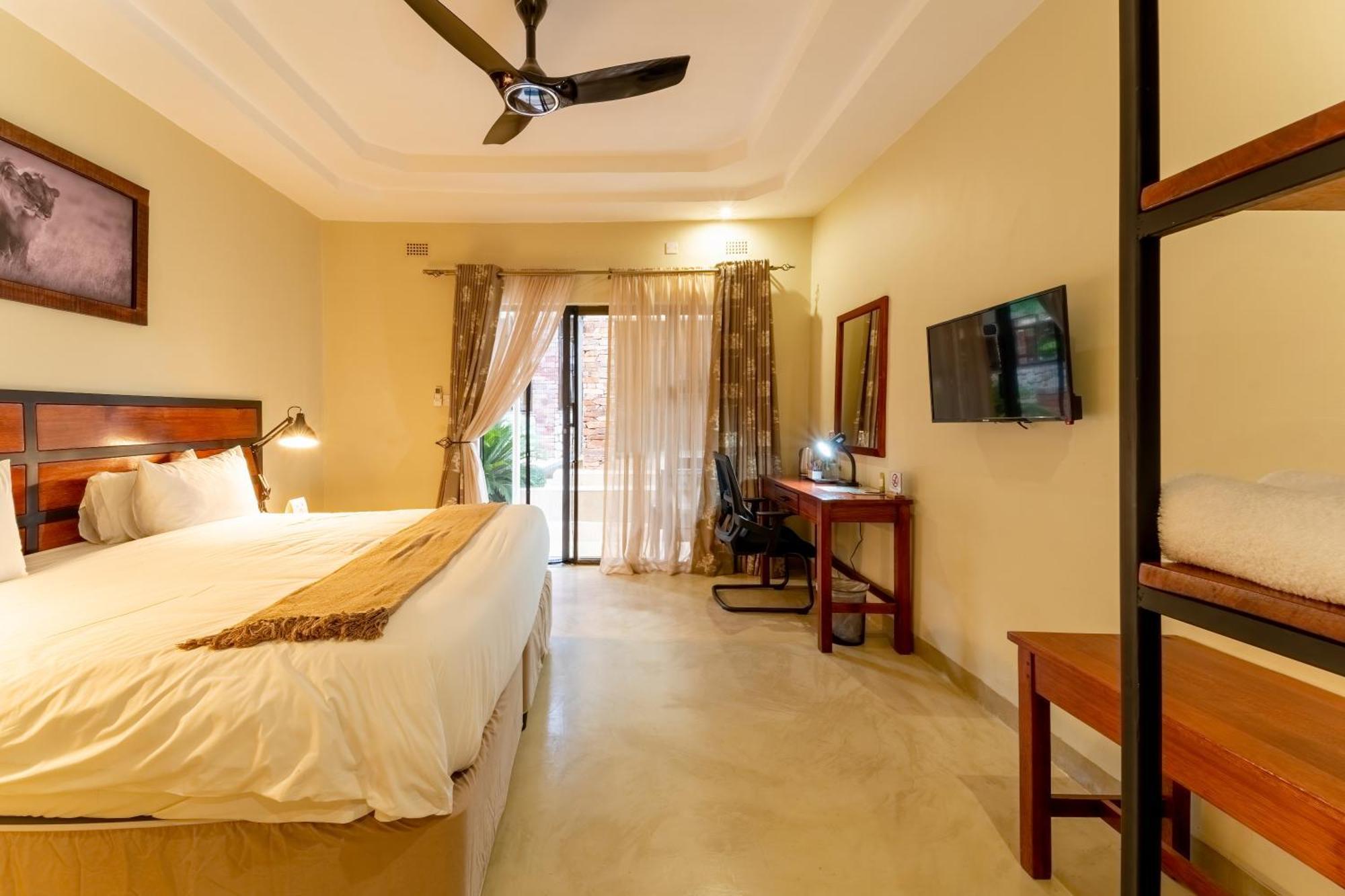 The Shrub Lodge Victoria Falls Exterior foto